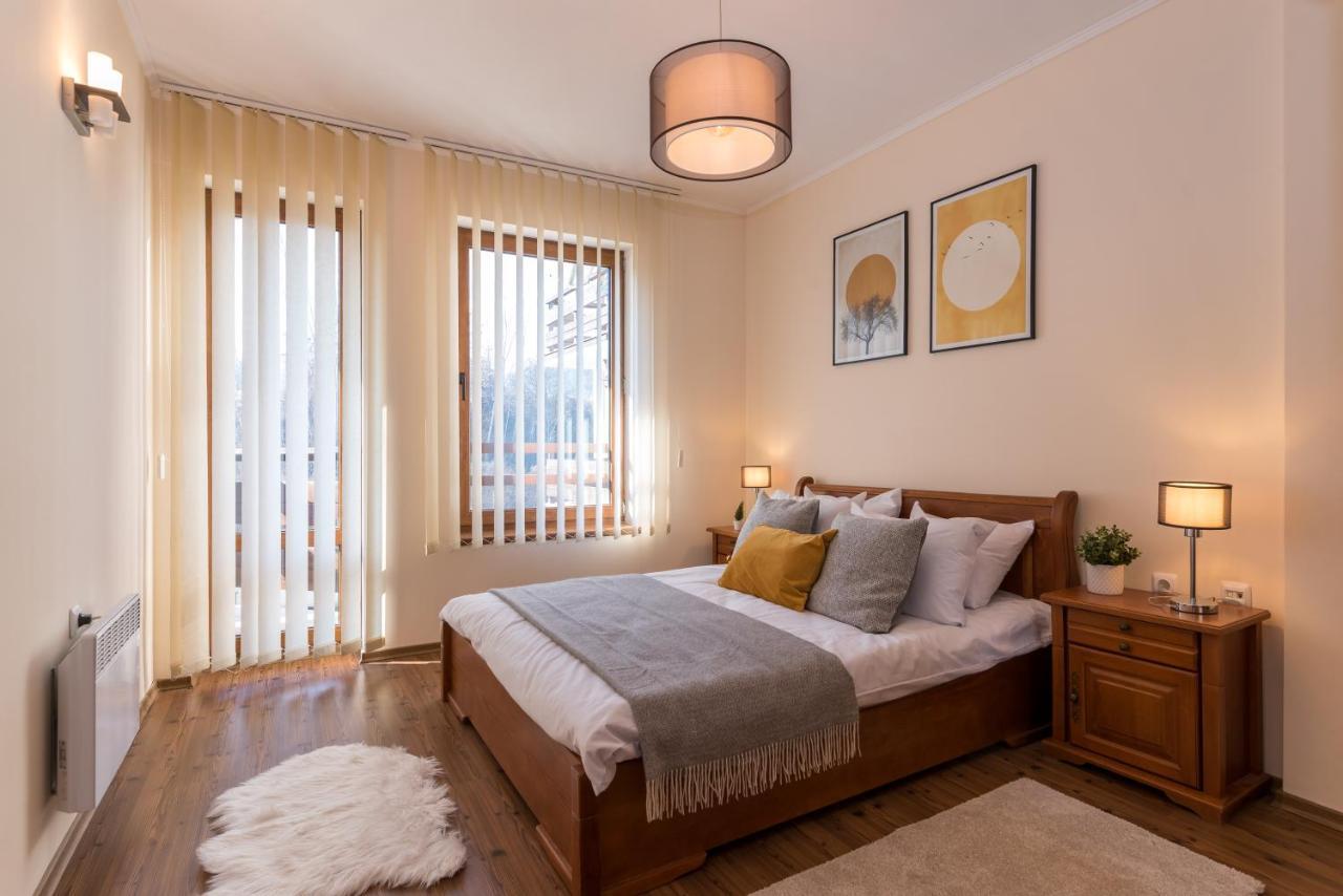 Charming Ski Apartments Near Gondola & Bar Street, Cedar Lodge 1 Complex بانسكو المظهر الخارجي الصورة