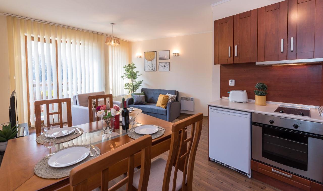 Charming Ski Apartments Near Gondola & Bar Street, Cedar Lodge 1 Complex بانسكو المظهر الخارجي الصورة