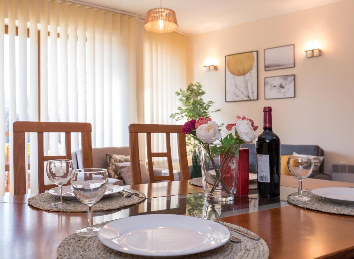 Charming Ski Apartments Near Gondola & Bar Street, Cedar Lodge 1 Complex بانسكو المظهر الخارجي الصورة